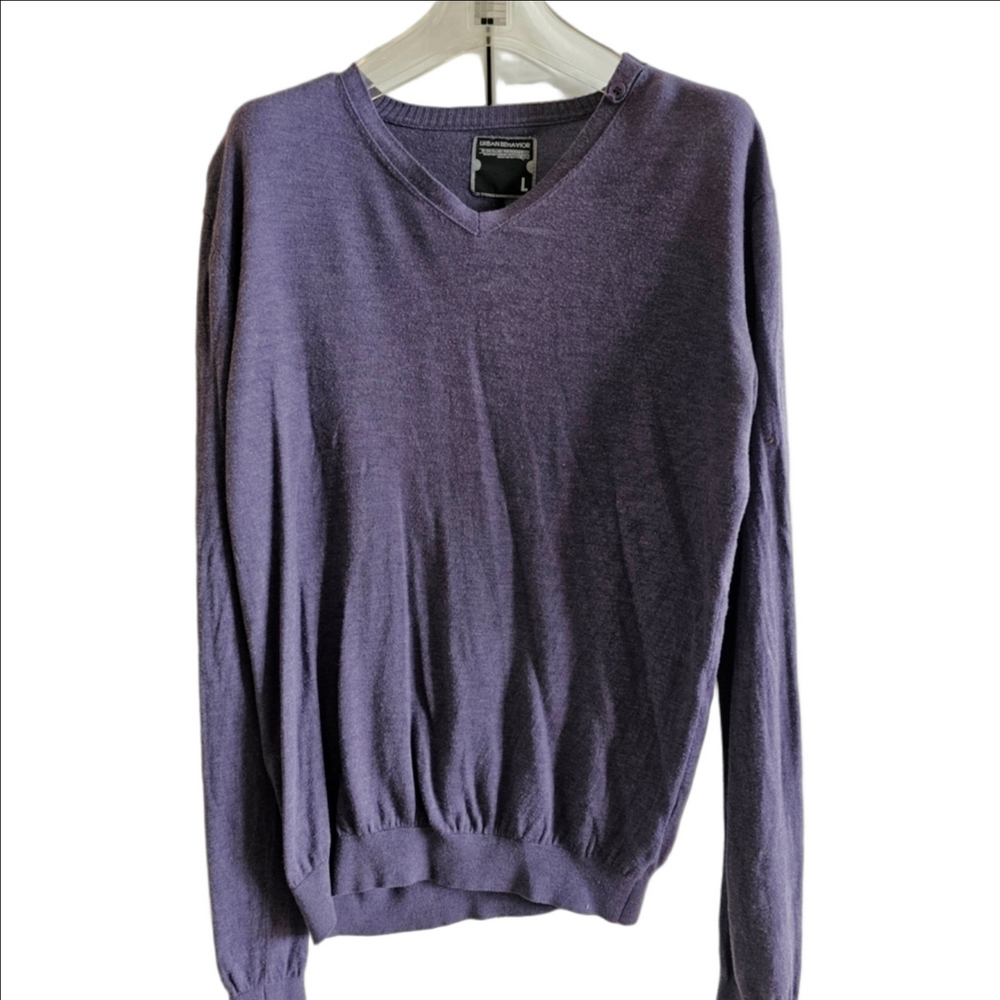 Men's v-neck Sweater